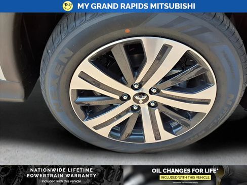 New 2025 Mitsubishi Outlander Sport SE image 14