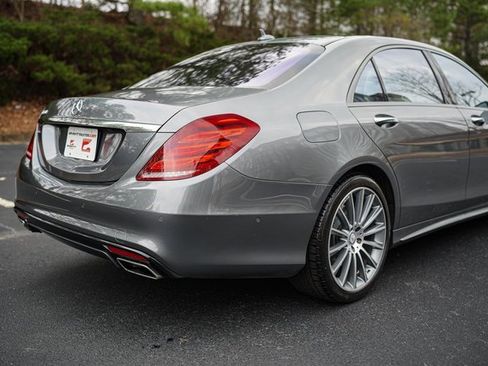Used 2017 Mercedes-Benz S 550 Sedan image 9