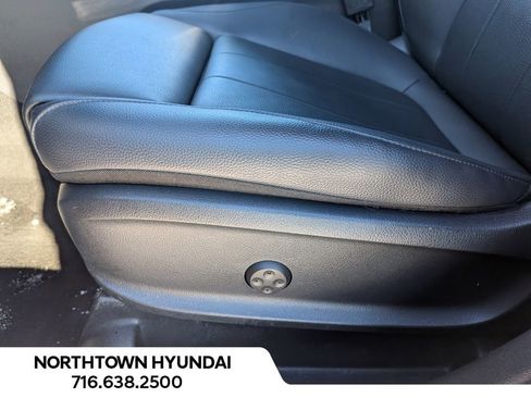 Used 2021 Mercedes-Benz GLA 250 4MATIC image 30