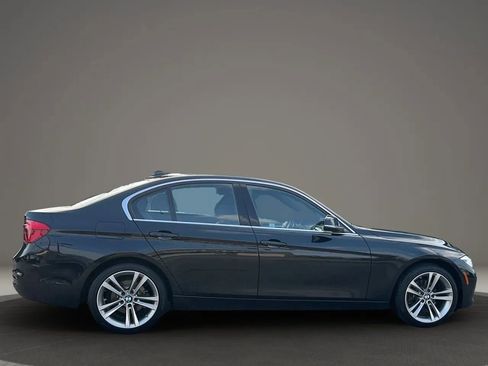 Used 2018 BMW 330i xDrive Sedan w/ Convenience Package image 7
