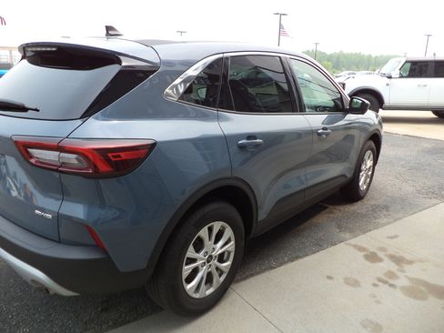 Used 2023 Ford Escape Active w/ Tech Pack #2 image 6
