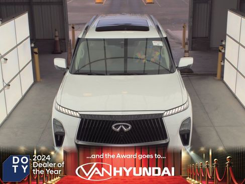 Used 2025 INFINITI QX80 Sensory image 1