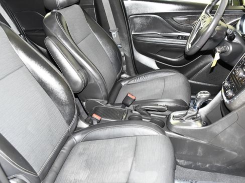 Used 2016 Buick Encore Convenience AWD/4WD image 41