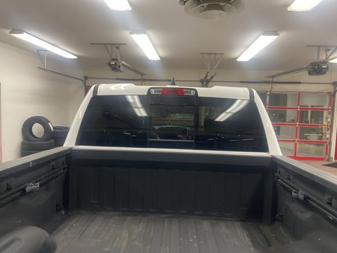 Used 2019 RAM 1500 Big Horn image 18