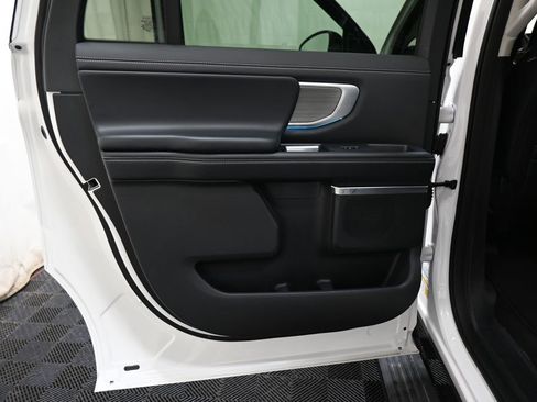 Used 2025 Ford Expedition Max Platinum image 31