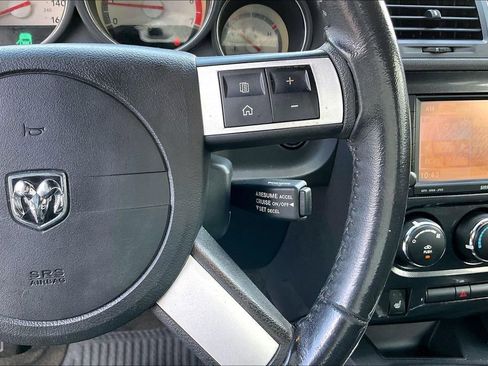 Used 2010 Dodge Challenger R/T image 9