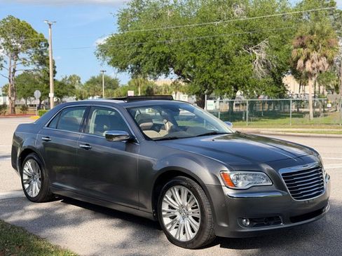 Used 2011 Chrysler 300 C w/ Sound Group image 7