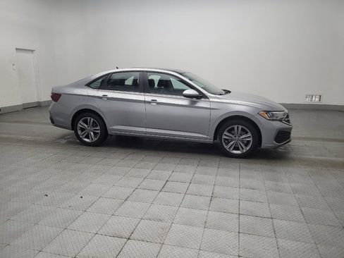 Used 2023 Volkswagen Jetta SE FWD image 11