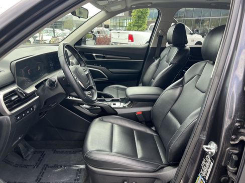 Used 2025 Kia Telluride S AWD/4WD image 27