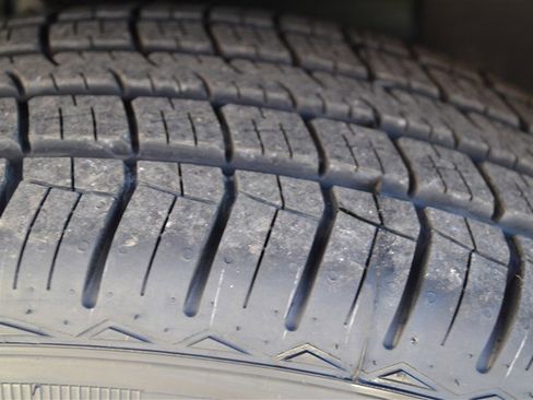 Used 2021 Chevrolet Trax LT image 32