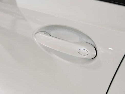 Used 2025 BMW 330i xDrive Sedan w/ M Sport Package image 43