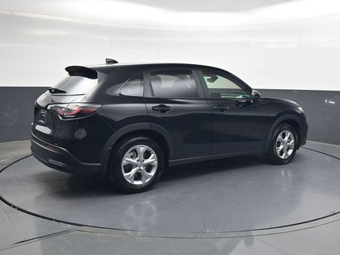 Used 2025 Honda HR-V LX image 4