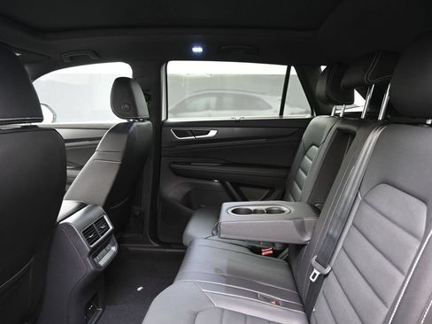 New 2026 Volkswagen Atlas Cross Sport SEL R-Line AWD/4WD image 18