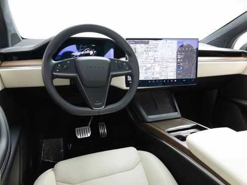 Used 2023 Tesla Model X AWD/4WD image 6