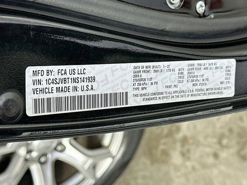 Used 2022 Jeep Wagoneer Series II w/ Rear Seat Video Group 1 AWD/4WD image 36