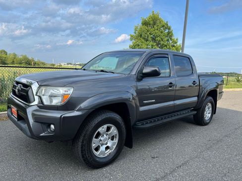 Used 2015 Toyota Tacoma 4x4 Double Cab w/ TRD Off-Road Package image 7