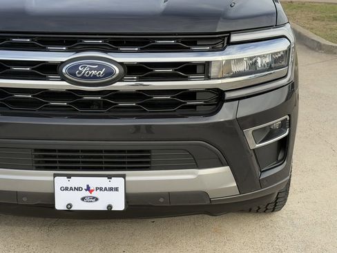 Used 2024 Ford Expedition Max Limited image 10