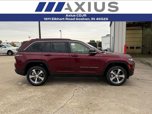 New 2025 Jeep Grand Cherokee Limited AWD/4WD image 8