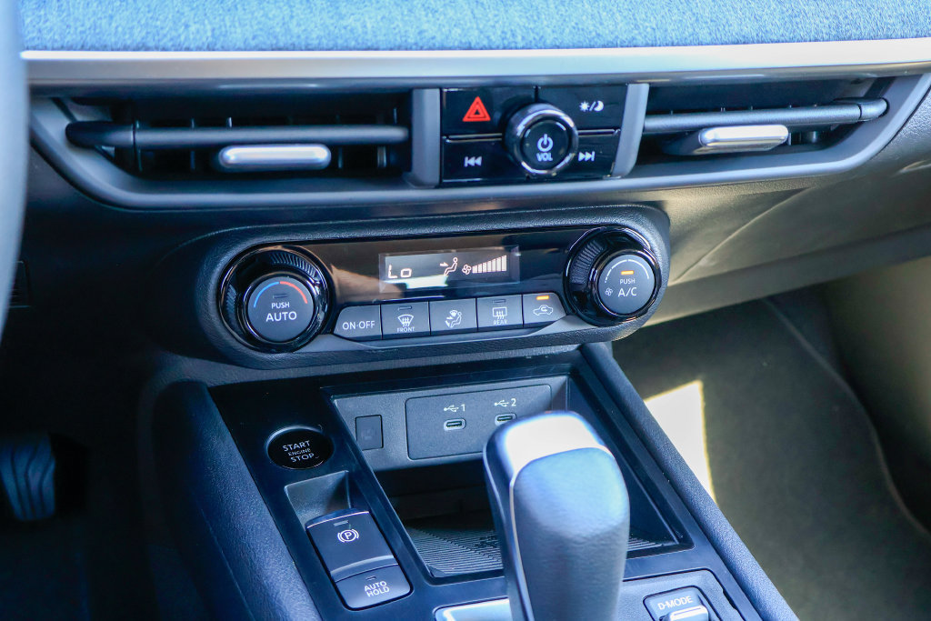 New 2027 Nissan Kicks SV FWD image 12