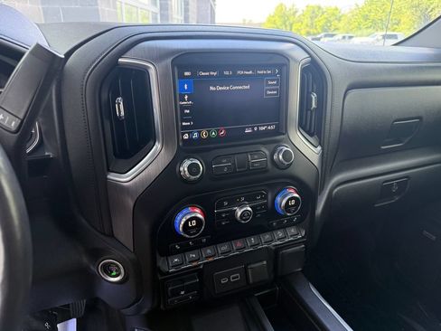 Used 2019 GMC Sierra 1500 Denali w/ Denali Ultimate Package AWD/4WD image 26