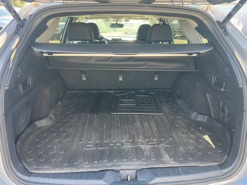 Used 2020 Subaru Outback Limited w/ Popular Package #2 AWD/4WD image 7