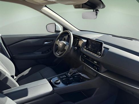 New 2026 Nissan Rogue SV AWD/4WD image 15
