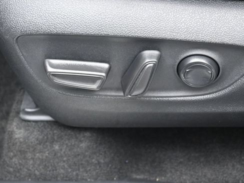 Used 2024 Toyota Grand Highlander AWD image 10