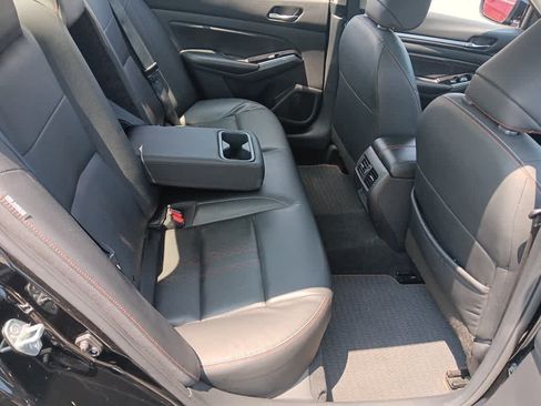 Used 2023 Nissan Altima 2.0 SR FWD image 17