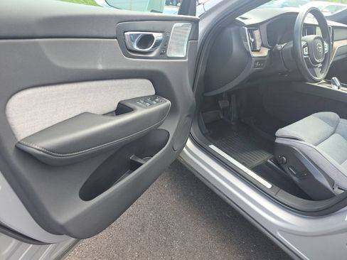 Used 2022 Volvo XC60 T8 Inscription w/ Advanced Package AWD/4WD image 11