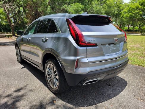 Used 2025 Cadillac XT4 Premium Luxury FWD image 5