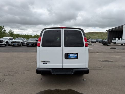 Used 2022 Chevrolet Express 3500 LS RWD image 10