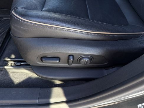 Used 2020 Chevrolet Blazer Premier image 11