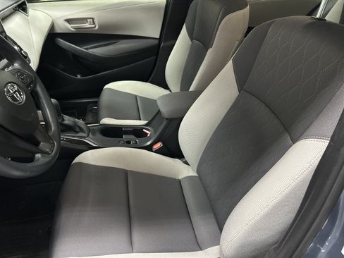 Used 2026 Toyota Corolla LE FWD image 6