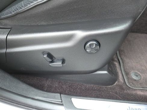 Used 2019 Jeep Grand Cherokee High Altitude image 53