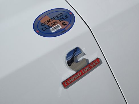 New 2026 RAM 5500 Tradesman w/ Chrome Appearance Group image 9