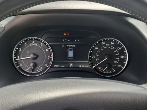 Used 2022 Nissan Armada SV w/ SV Appearance Package RWD image 13
