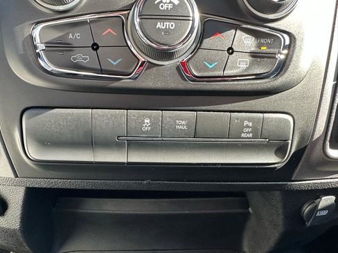 Used 2020 RAM 1500 Tradesman w/ Electronics Group image 30