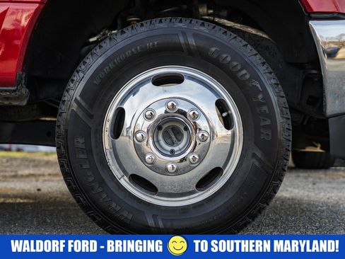 Used 2017 Ford F350 Lariat w/ Chrome Package image 20