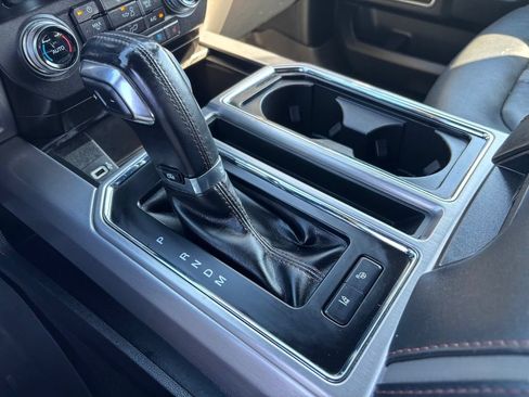 Used 2018 Ford F150 Platinum w/ Equipment Group 701A Luxury AWD/4WD image 39