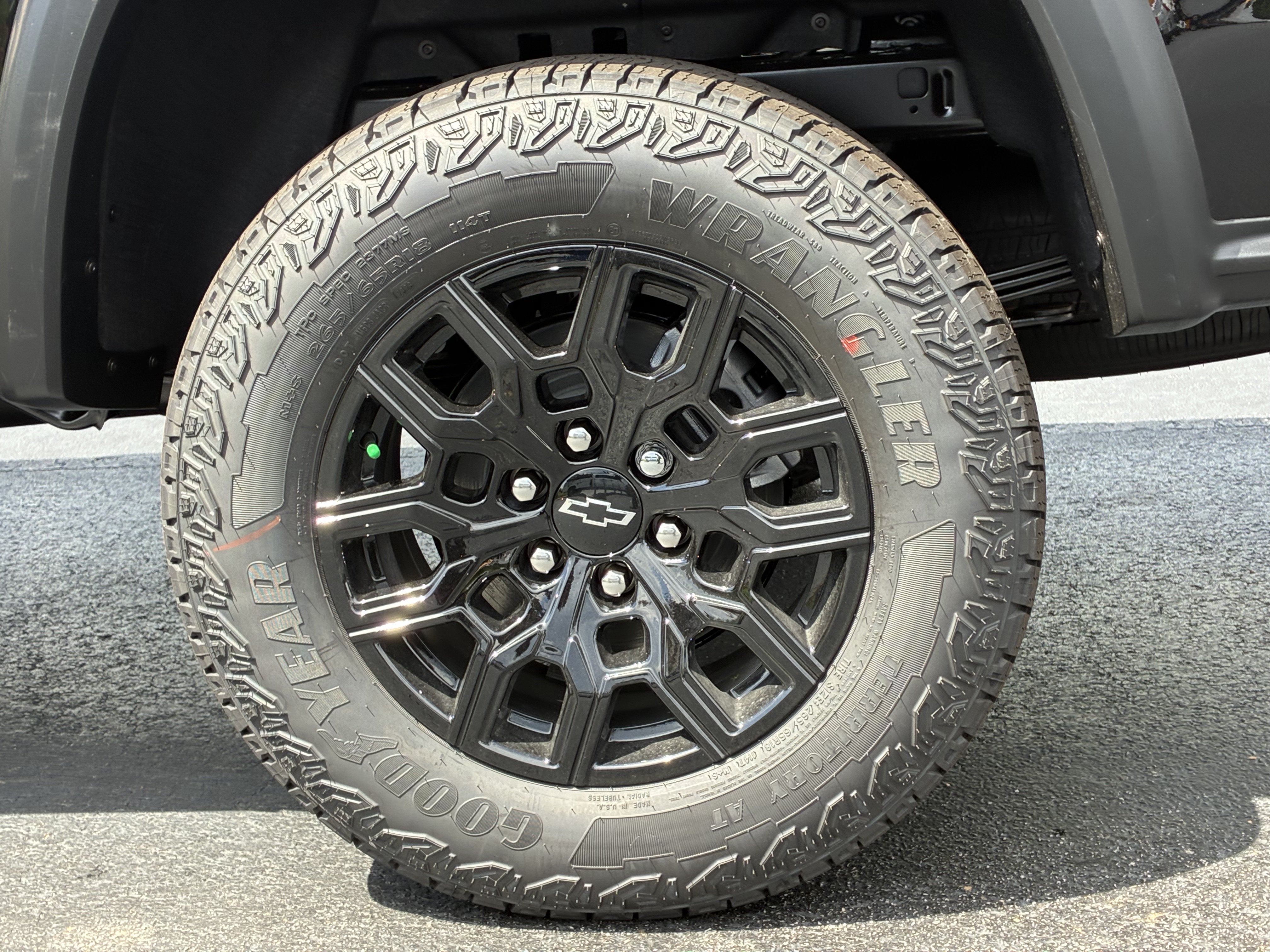 New 2026 Chevrolet Colorado Trail Boss AWD/4WD image 10