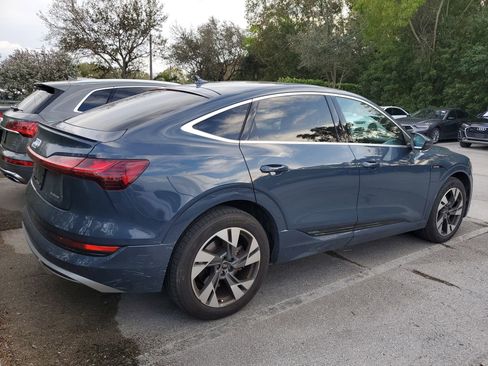 Used 2023 Audi e-tron Premium Plus w/ Premium Plus Package image 5