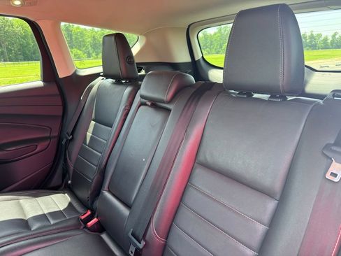 Used 2014 Ford Escape Titanium AWD/4WD image 29