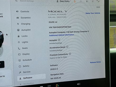 Used 2023 Tesla Model Y Long Range image 18