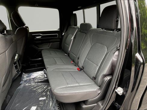 New 2026 RAM 1500 Big Horn AWD/4WD image 17