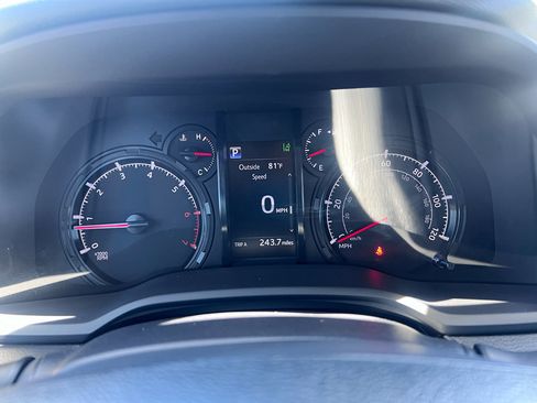 Used 2021 Toyota 4Runner SR5 Premium w/ Moonroof Package image 22