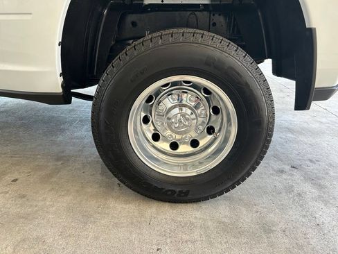 Used 2026 RAM 3500 Tradesman AWD/4WD image 17