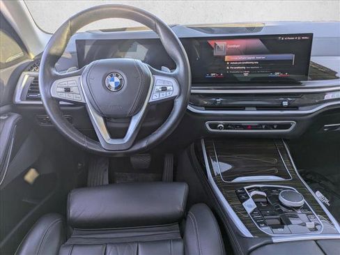 Used 2023 BMW X7 xDrive40i image 19