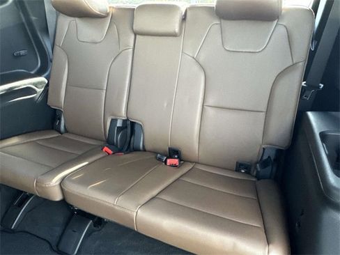 Used 2022 Kia Telluride SX w/ SX Prestige Package image 16