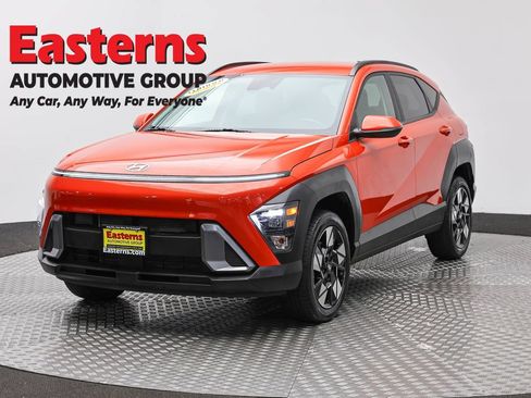 Used 2024 Hyundai Kona SEL AWD/4WD image 1