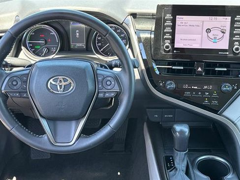 Used 2021 Toyota Camry SE FWD image 14